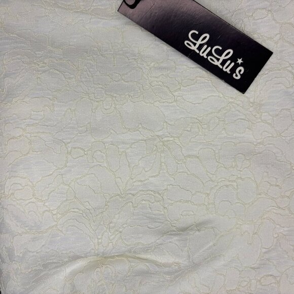 LULUS Sz Small NEW Sleeveless Racerback Pleated Lace Dress Off White Bridal - Picture 4 of 6